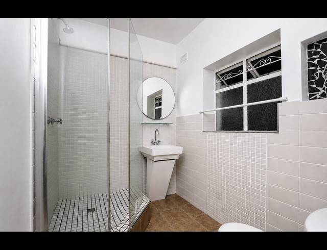 2 BEDROOM APARTMENT FOR SALE IN ESSENWOOD